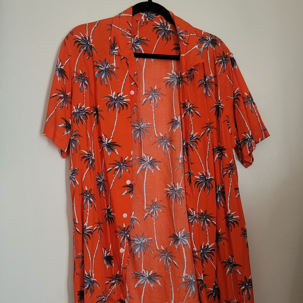 UNISEX SMALL BUTTON UP SHIRT!!